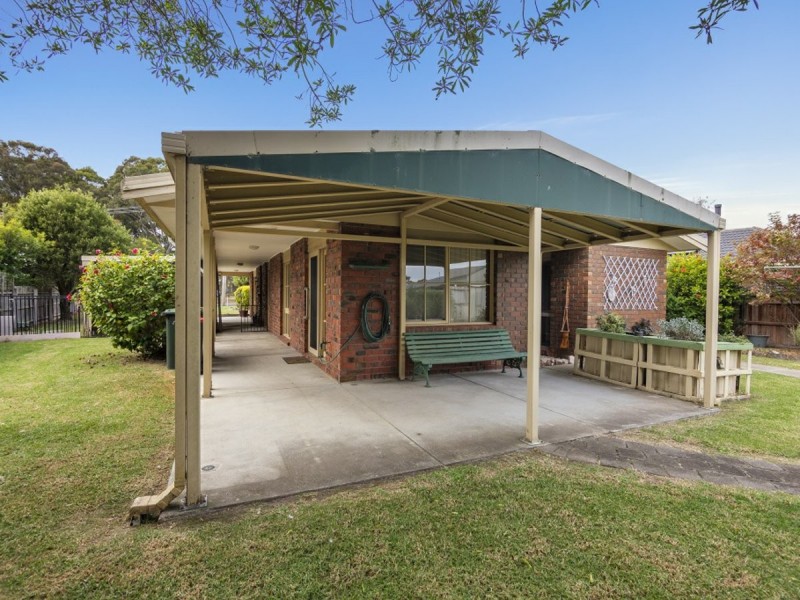 17 Newton Close, Paynesville VIC 3880