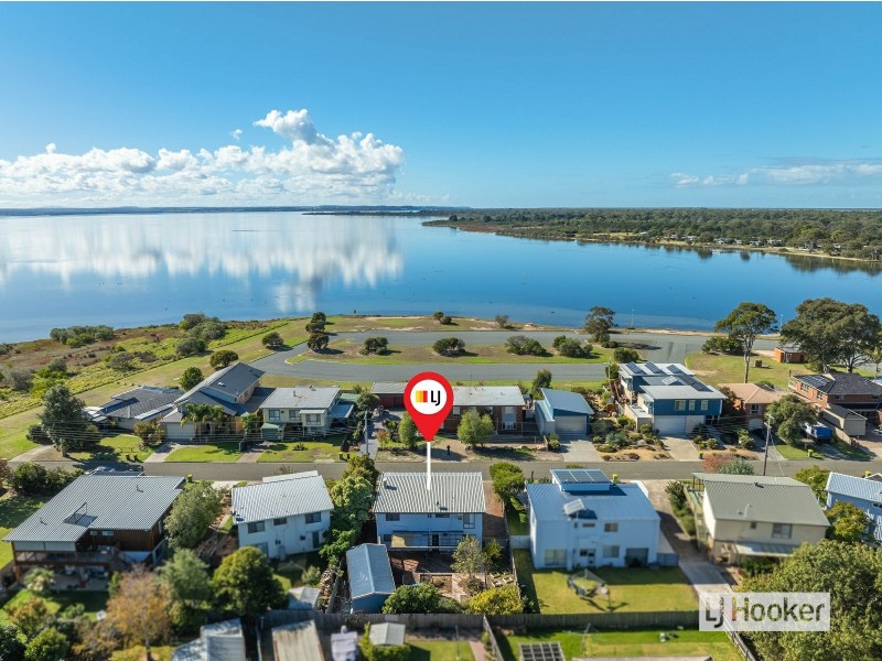 11 Marina Drive, Paynesville VIC 3880