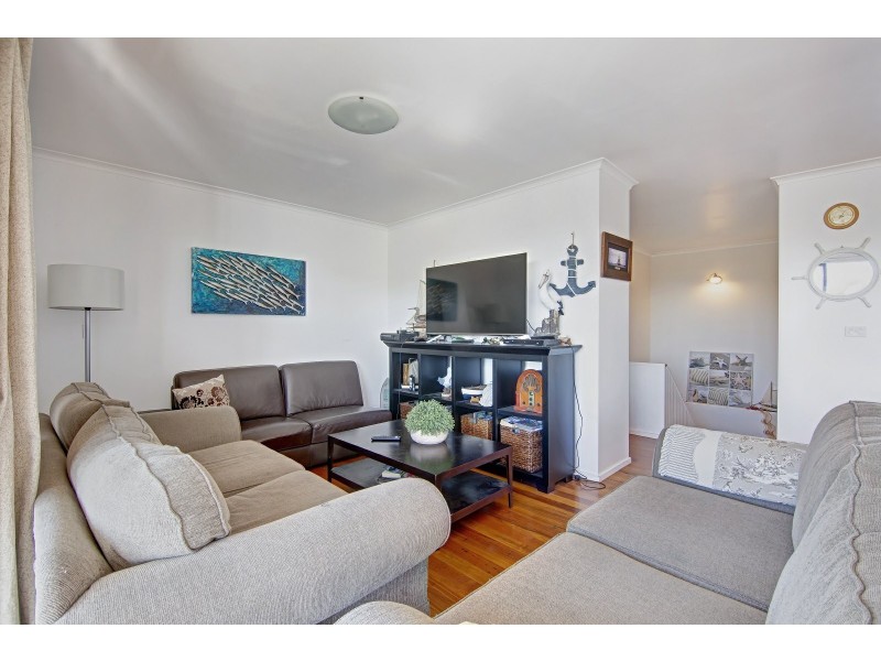 11 Marina Drive, Paynesville VIC 3880