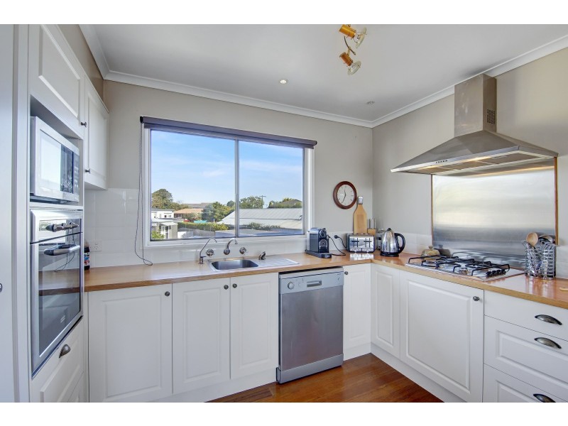 11 Marina Drive, Paynesville VIC 3880