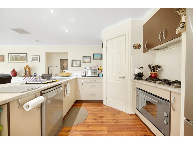 5 The Grange, Paynesville VIC 3880