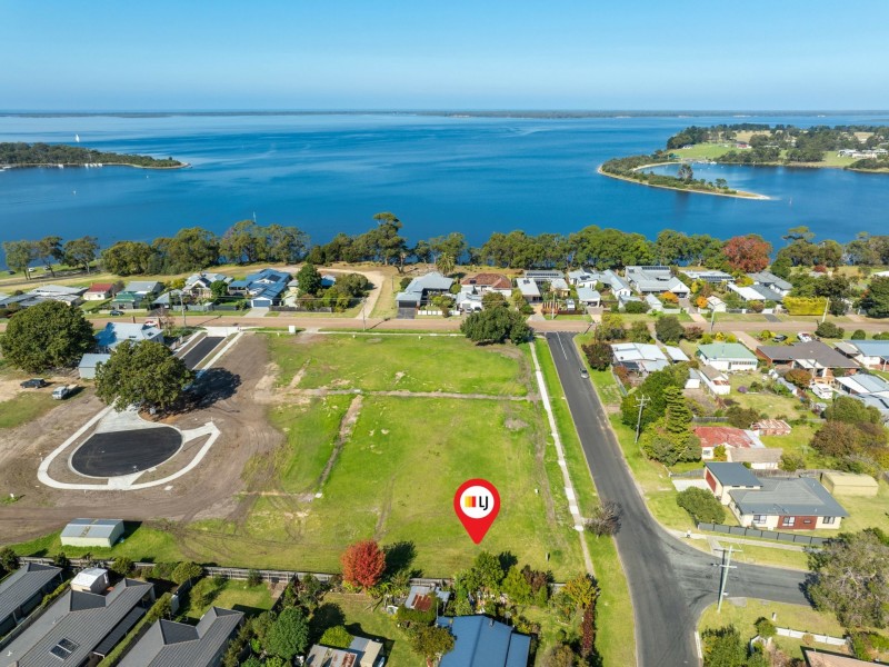 10 Reynolds Street, Paynesville VIC 3880