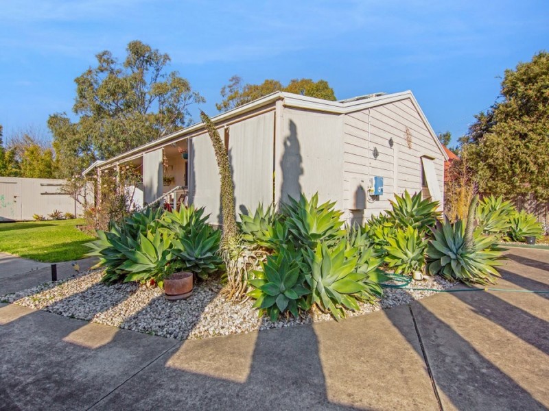 8 Lara Close, Paynesville VIC 3880
