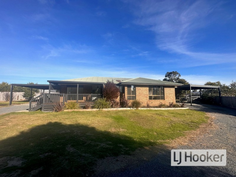 4 Bayside Avenue, Newlands Arm VIC 3875