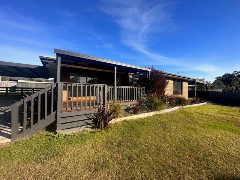 4 Bayside Avenue, Newlands Arm VIC 3875