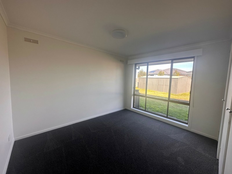 4 Bayside Avenue, Newlands Arm VIC 3875