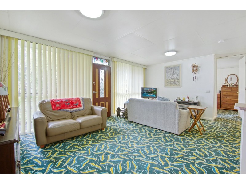 30 Eighth Avenue, Raymond Island VIC 3880