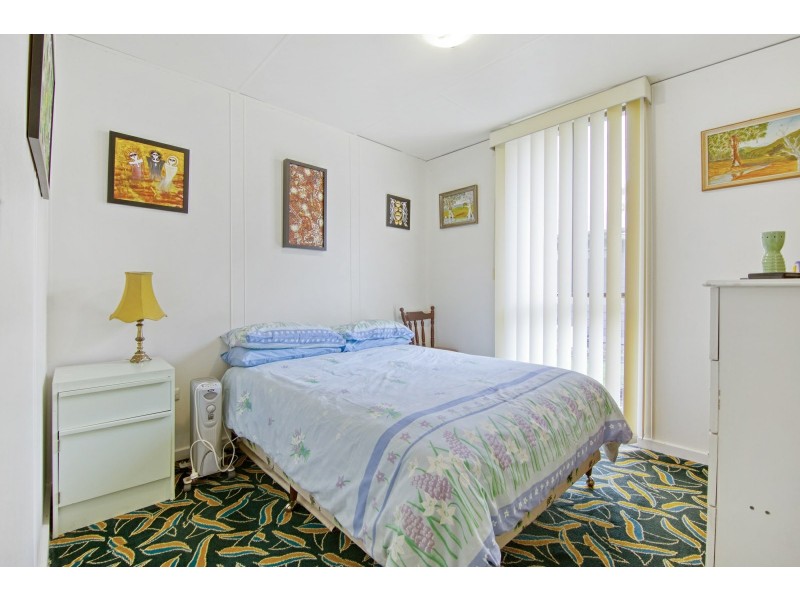 30 Eighth Avenue, Raymond Island VIC 3880