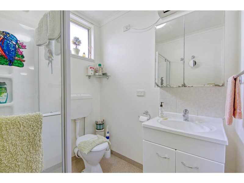 30 Eighth Avenue, Raymond Island VIC 3880
