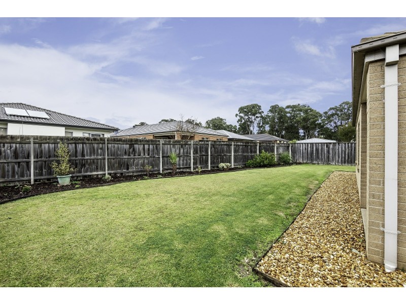 3 Alice Court, Paynesville VIC 3880