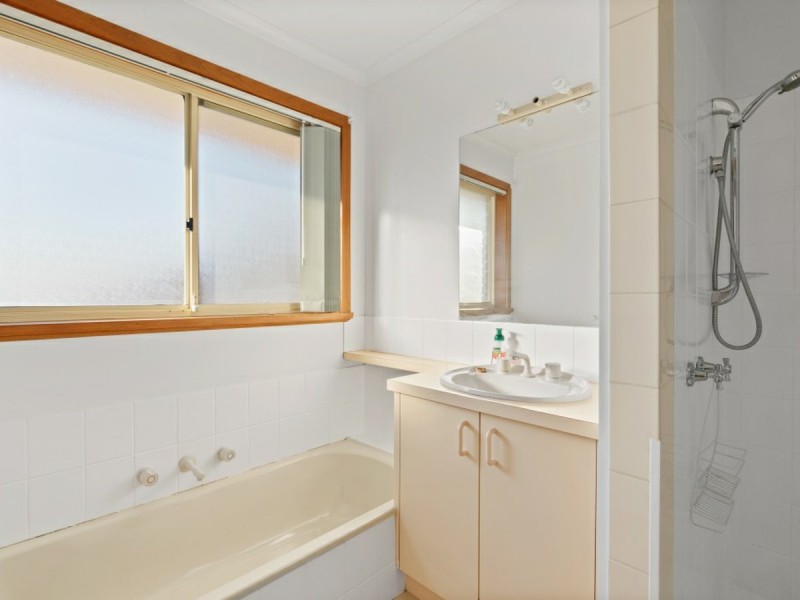 Unit 1/36-38 Main Road, Paynesville VIC 3880