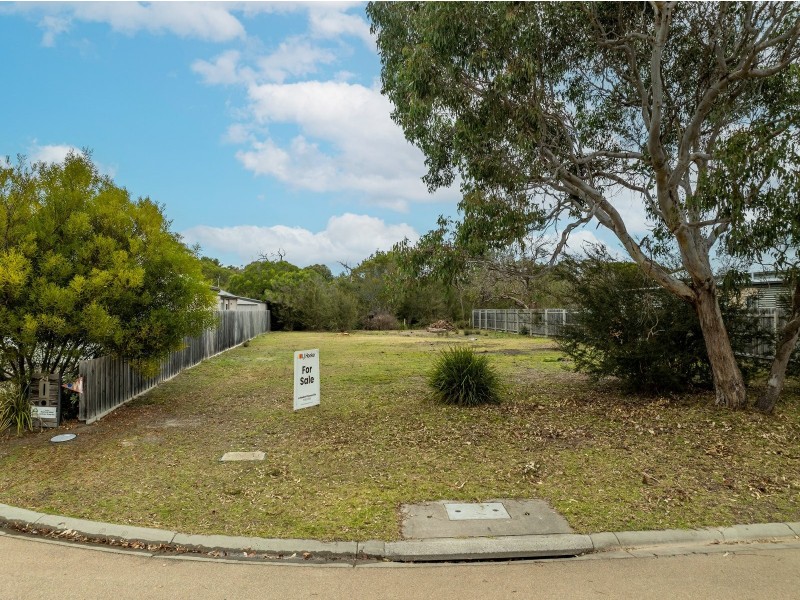 22 Lisa Court, Raymond Island VIC 3880