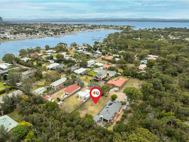 22 Lisa Court, Raymond Island VIC 3880