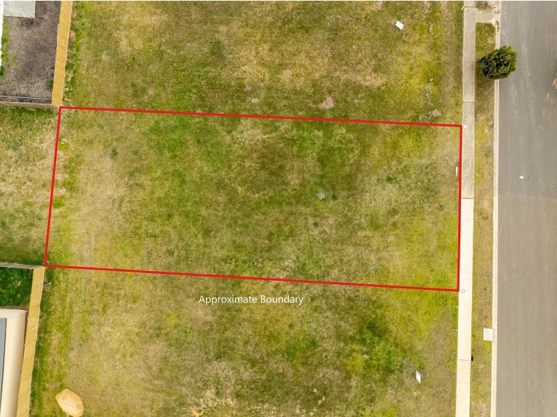 49 Houghton Crescent, Eagle Point VIC 3878