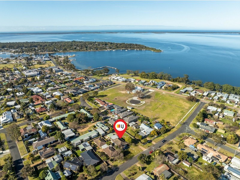16 Reynolds Street, Paynesville VIC 3880