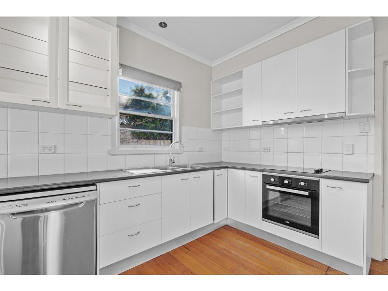 16 Reynolds Street, Paynesville VIC 3880