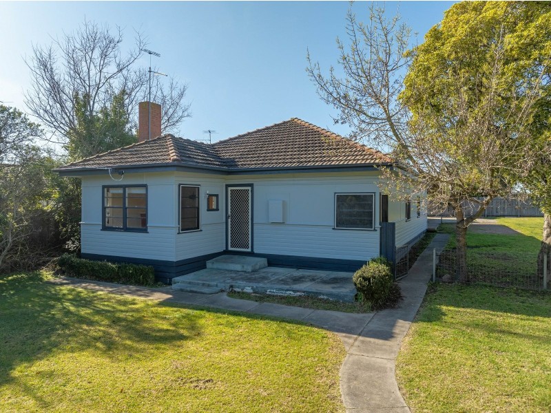 16 Reynolds Street, Paynesville VIC 3880