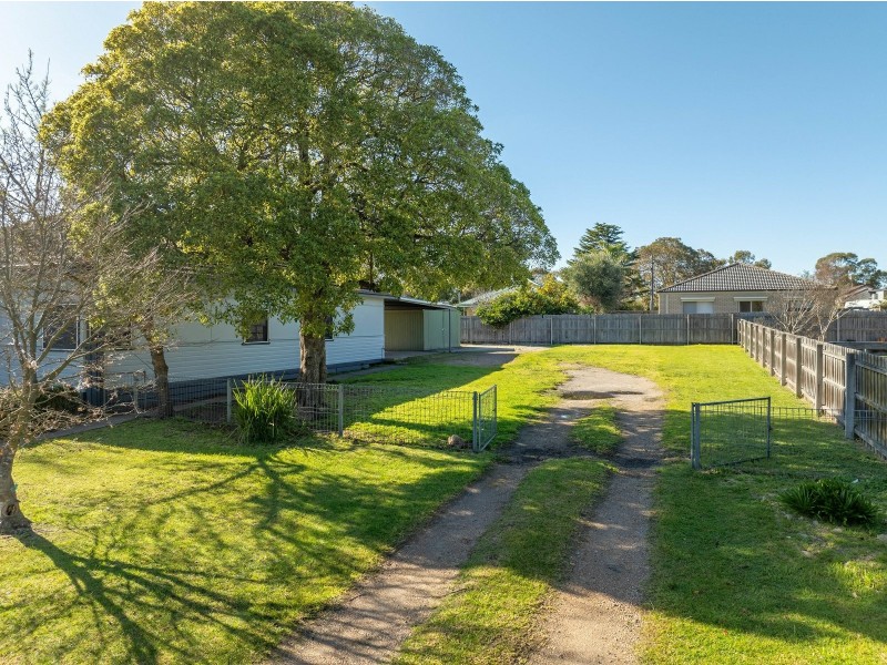 16 Reynolds Street, Paynesville VIC 3880