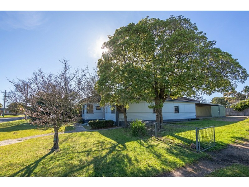16 Reynolds Street, Paynesville VIC 3880