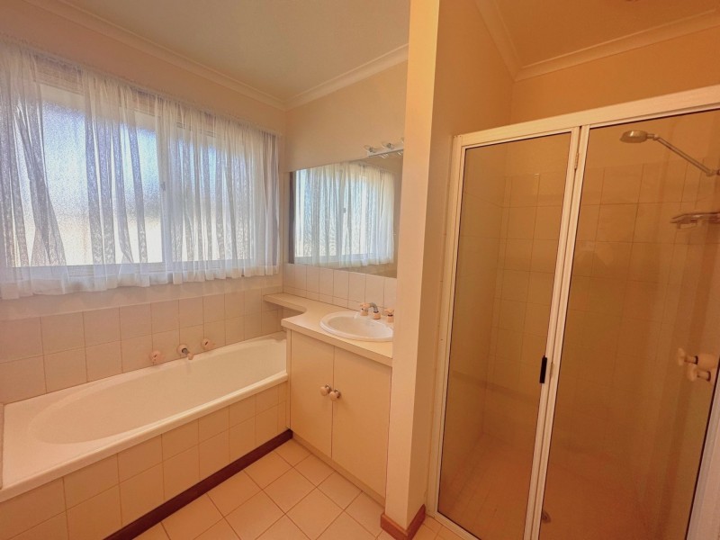 Unit 2/38 Main Road, Paynesville VIC 3880