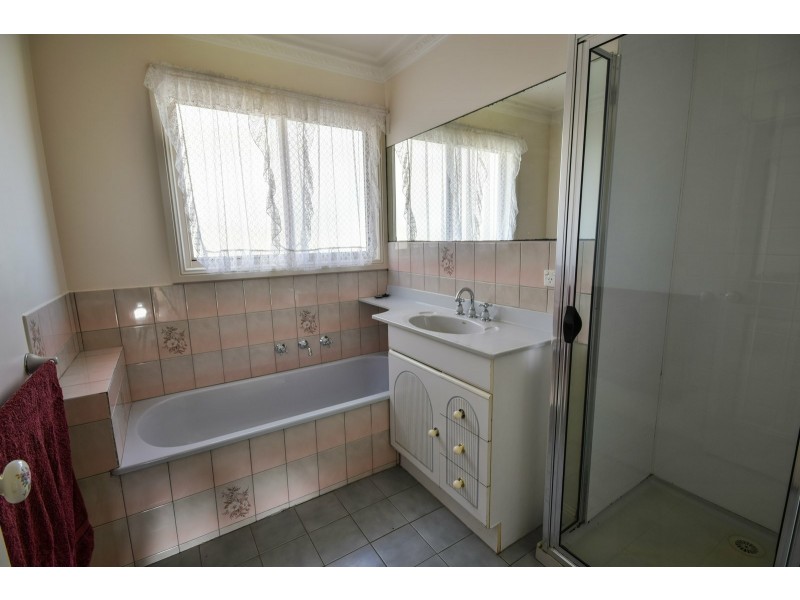 9 Midway Avenue, Newlands Arm VIC 3875