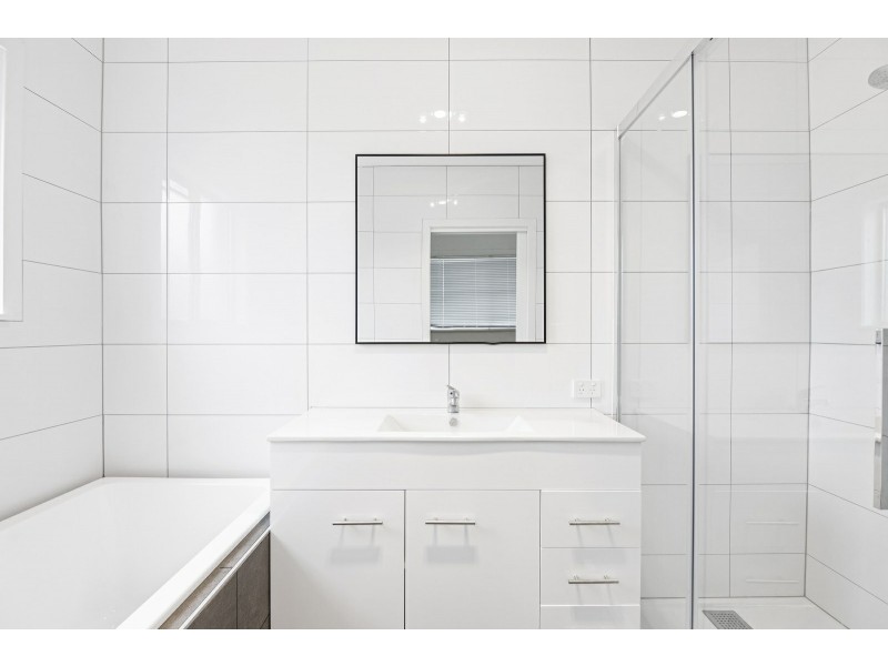 16 Cumming Street, Paynesville VIC 3880