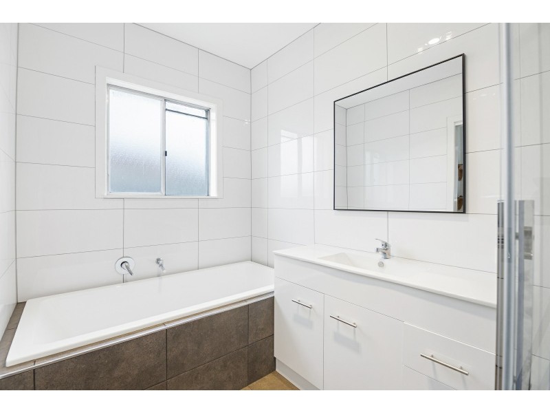 16 Cumming Street, Paynesville VIC 3880