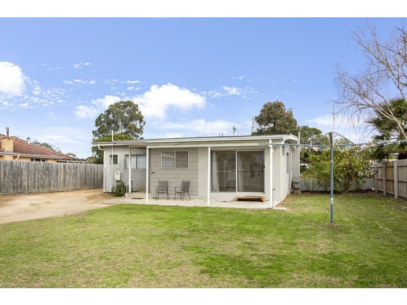 16 Cumming Street, Paynesville VIC 3880