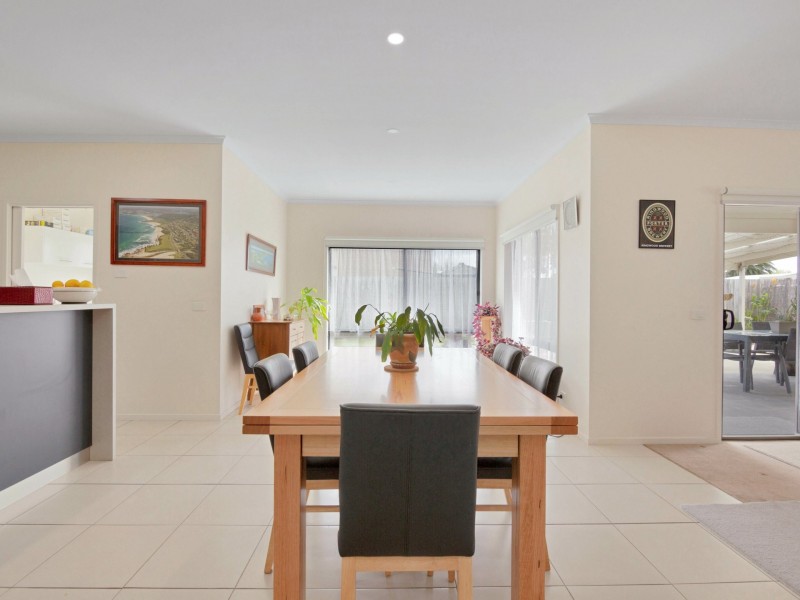 18 Sunset Boulevard, Paynesville VIC 3880