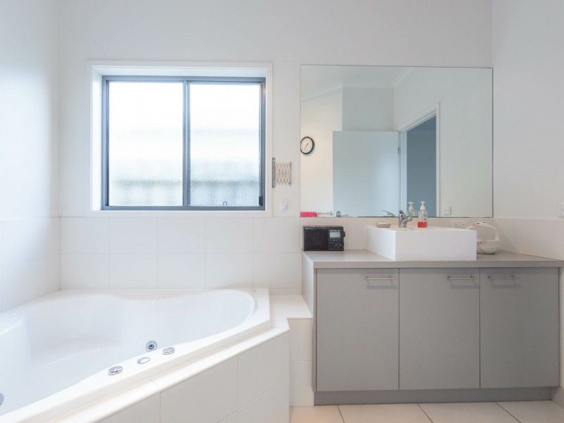 18 Sunset Boulevard, Paynesville VIC 3880