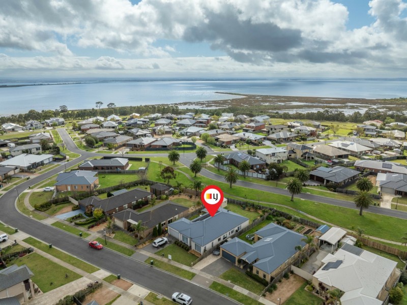 18 Sunset Boulevard, Paynesville VIC 3880