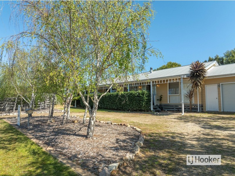 10 & 10A Lake Fair Rise, Newlands Arm VIC 3875