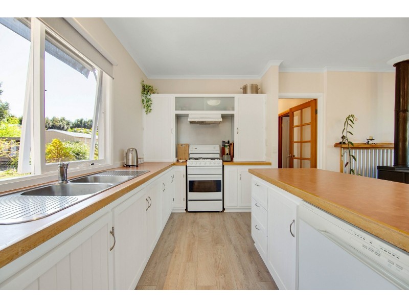 10 & 10A Lake Fair Rise, Newlands Arm VIC 3875