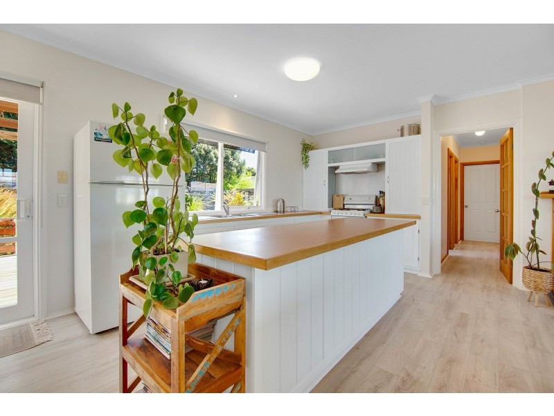 10 & 10A Lake Fair Rise, Newlands Arm VIC 3875