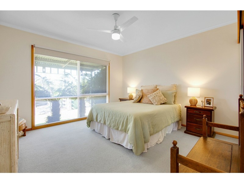 10 & 10A Lake Fair Rise, Newlands Arm VIC 3875