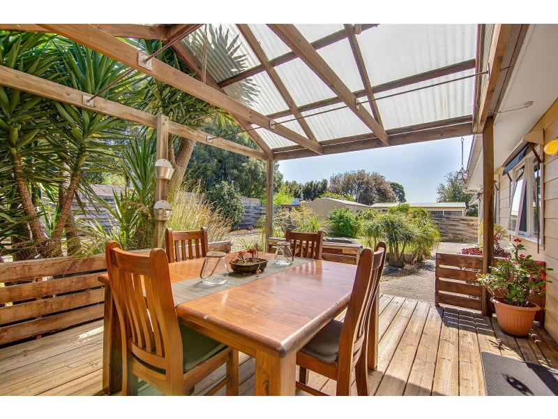 10 & 10A Lake Fair Rise, Newlands Arm VIC 3875