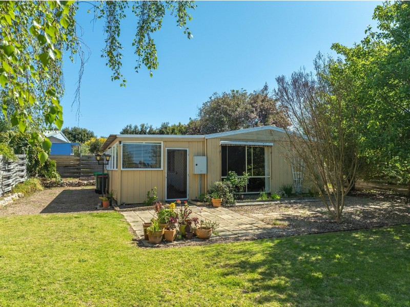 10 & 10A Lake Fair Rise, Newlands Arm VIC 3875