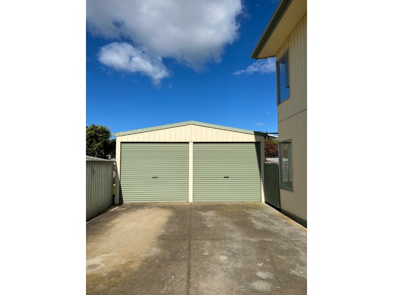 Unit 2/12 Mcmillan Grove, Paynesville VIC 3880