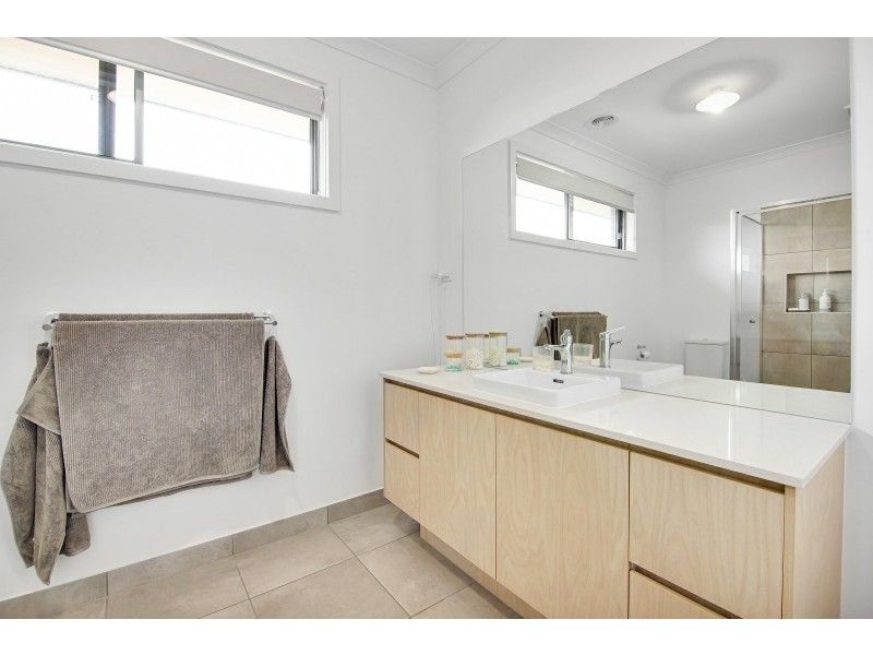 7 Twomey Place, Paynesville VIC 3880