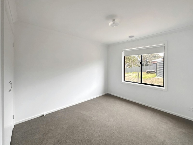 29 Houghton Crescent, Eagle Point VIC 3878