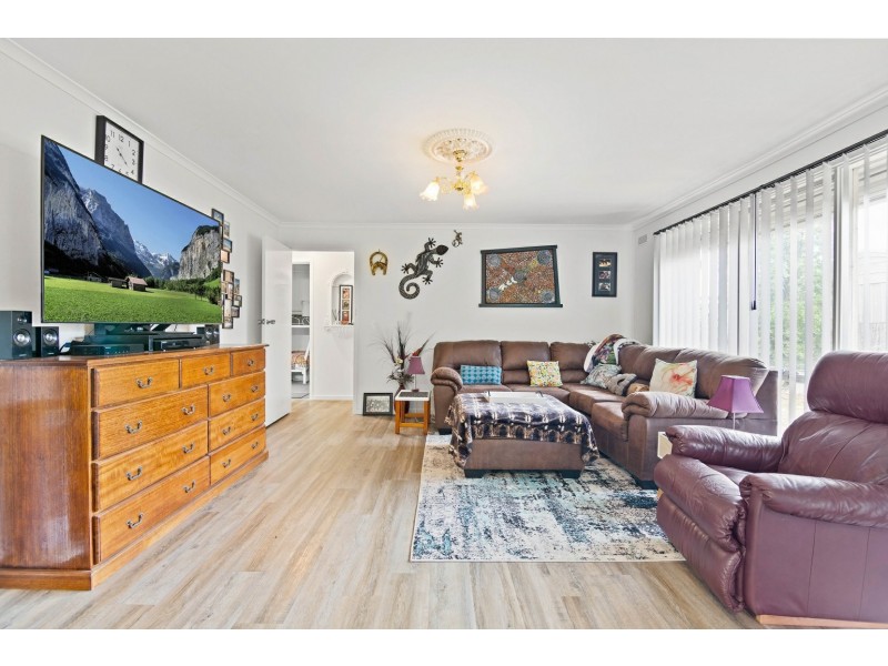 3 Manoora Avenue, Paynesville VIC 3880