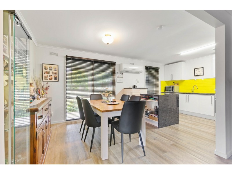 3 Manoora Avenue, Paynesville VIC 3880