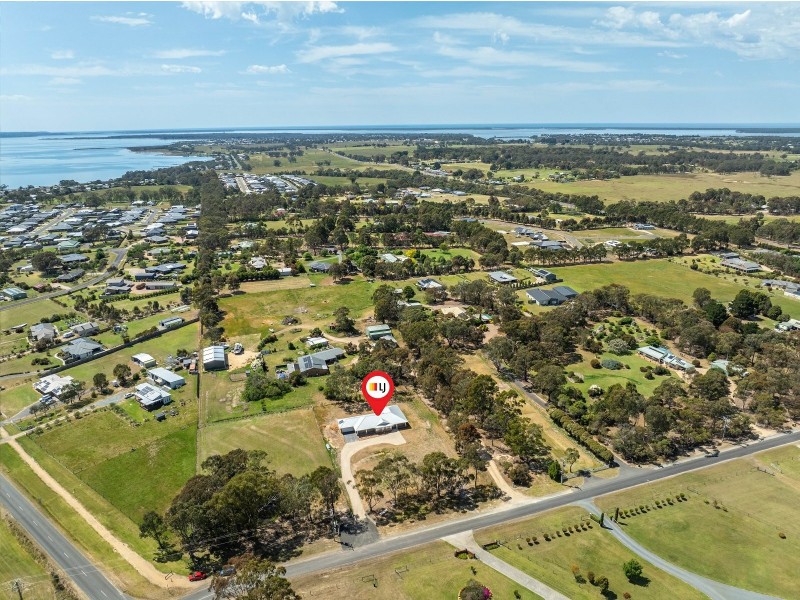 3 Lake Victoria Road, Eagle Point VIC 3878