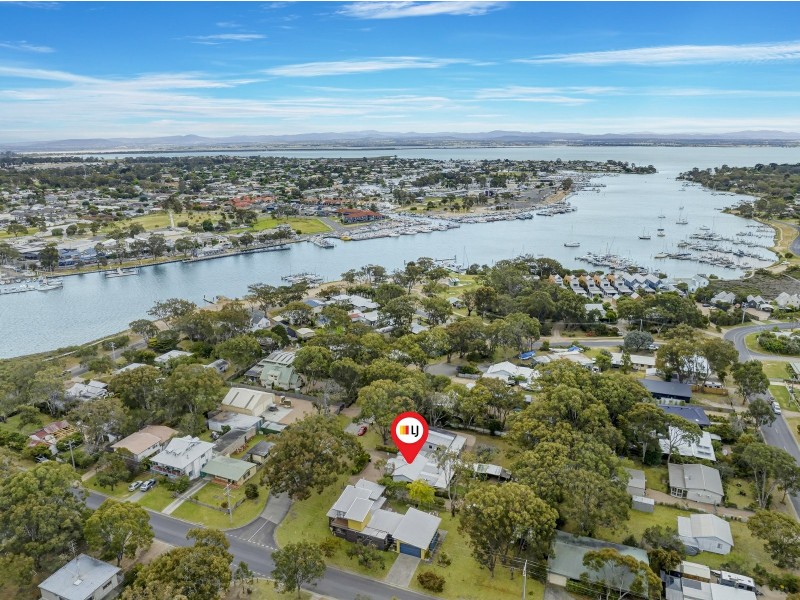 51 Sixth Avenue, Raymond Island VIC 3880