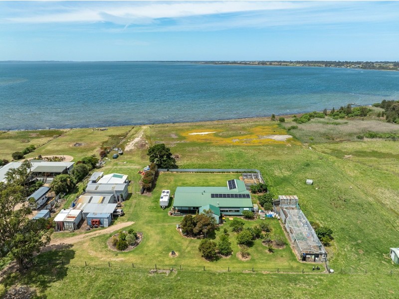 90 Rivermouth Road, Eagle Point VIC 3878