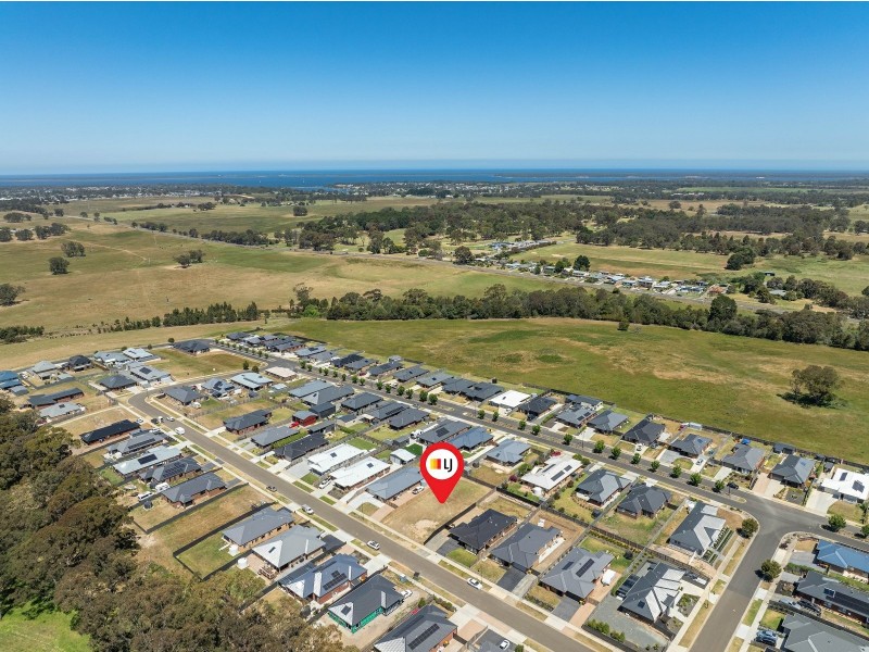 20 Houghton Crescent, Eagle Point VIC 3878