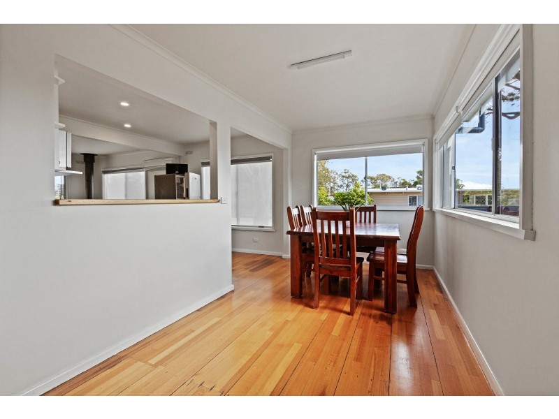 101 Bay Road, Eagle Point VIC 3878