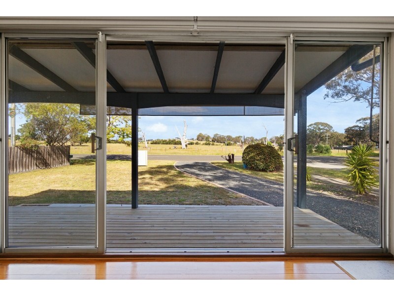 101 Bay Road, Eagle Point VIC 3878