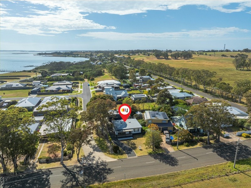 101 Bay Road, Eagle Point VIC 3878