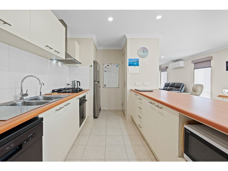 13 Digney Street, Paynesville VIC 3880